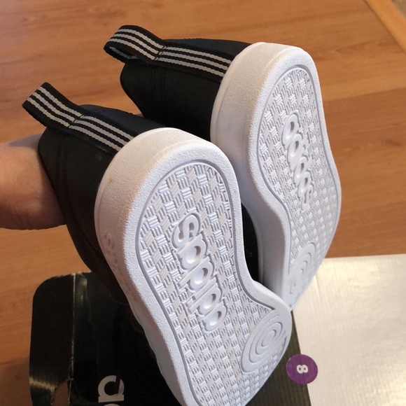 Womens Adidas Shoes - Picture 5 of 10